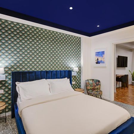 Well Suites - Piazza Dei Martiri Napoli Ngoại thất bức ảnh