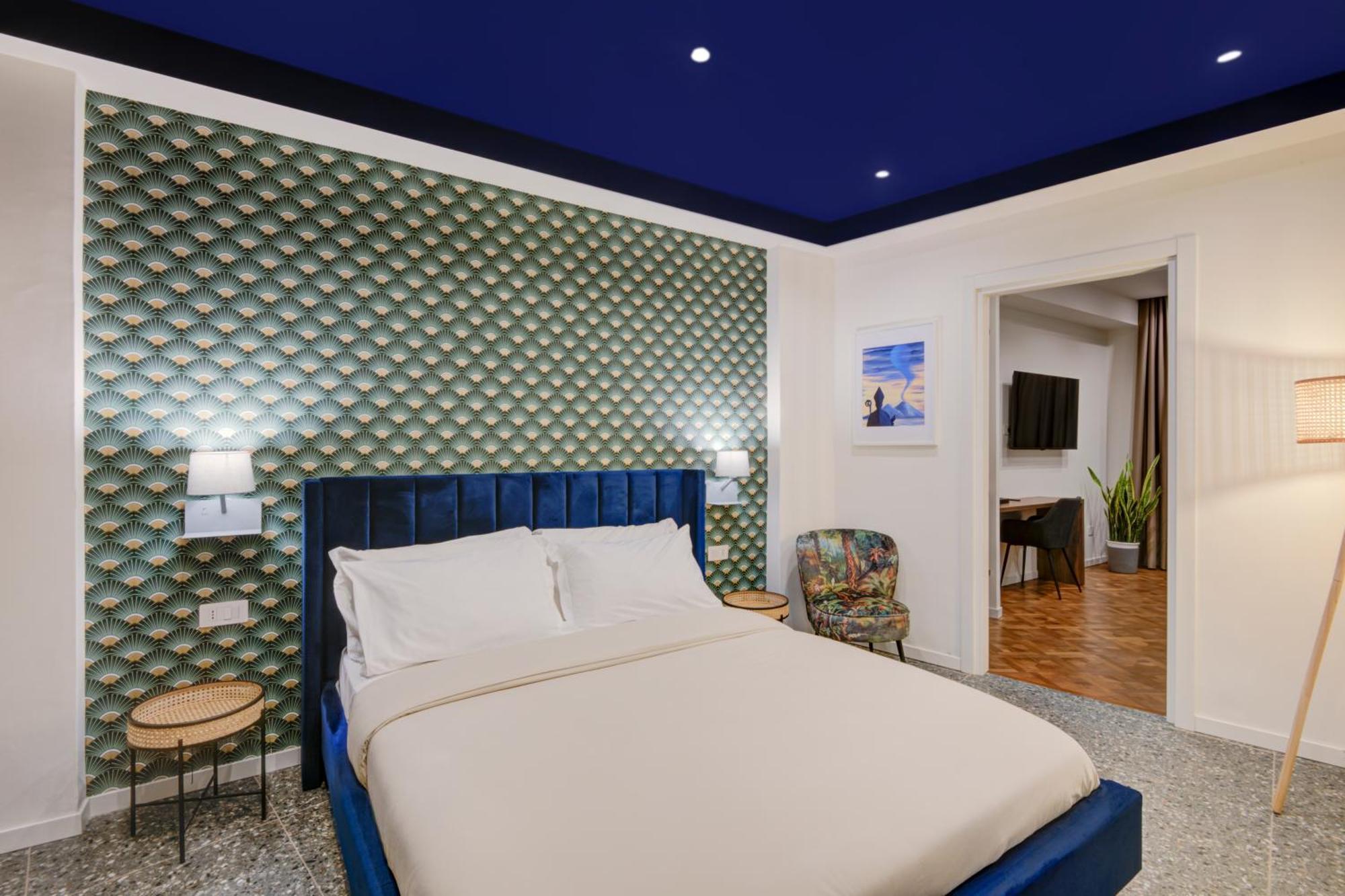 Well Suites - Piazza Dei Martiri Napoli Ngoại thất bức ảnh