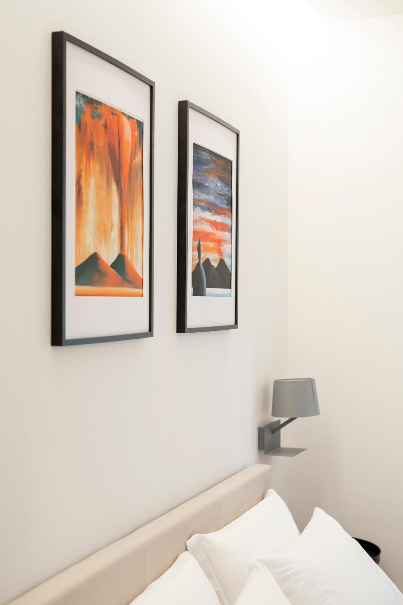 Well Suites - Piazza Dei Martiri Napoli Ngoại thất bức ảnh