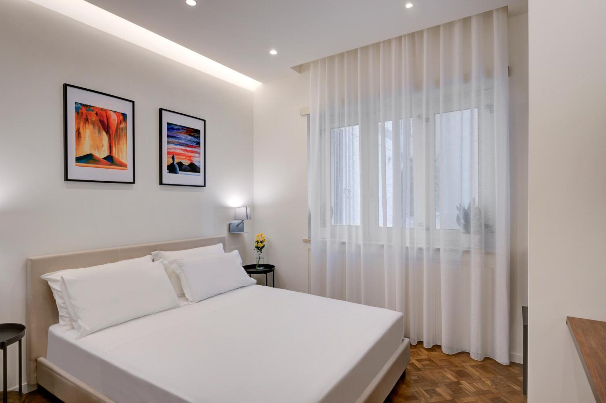 Well Suites - Piazza Dei Martiri Napoli Ngoại thất bức ảnh