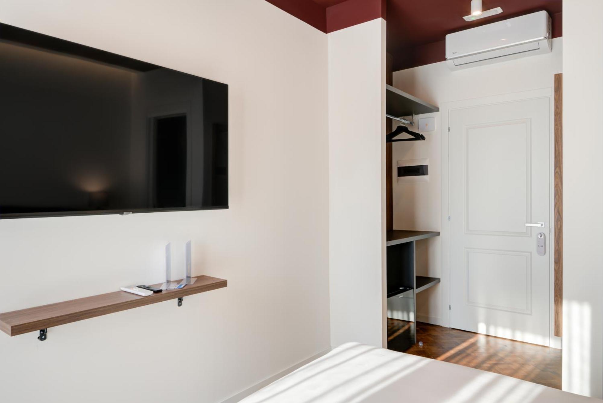 Well Suites - Piazza Dei Martiri Napoli Ngoại thất bức ảnh
