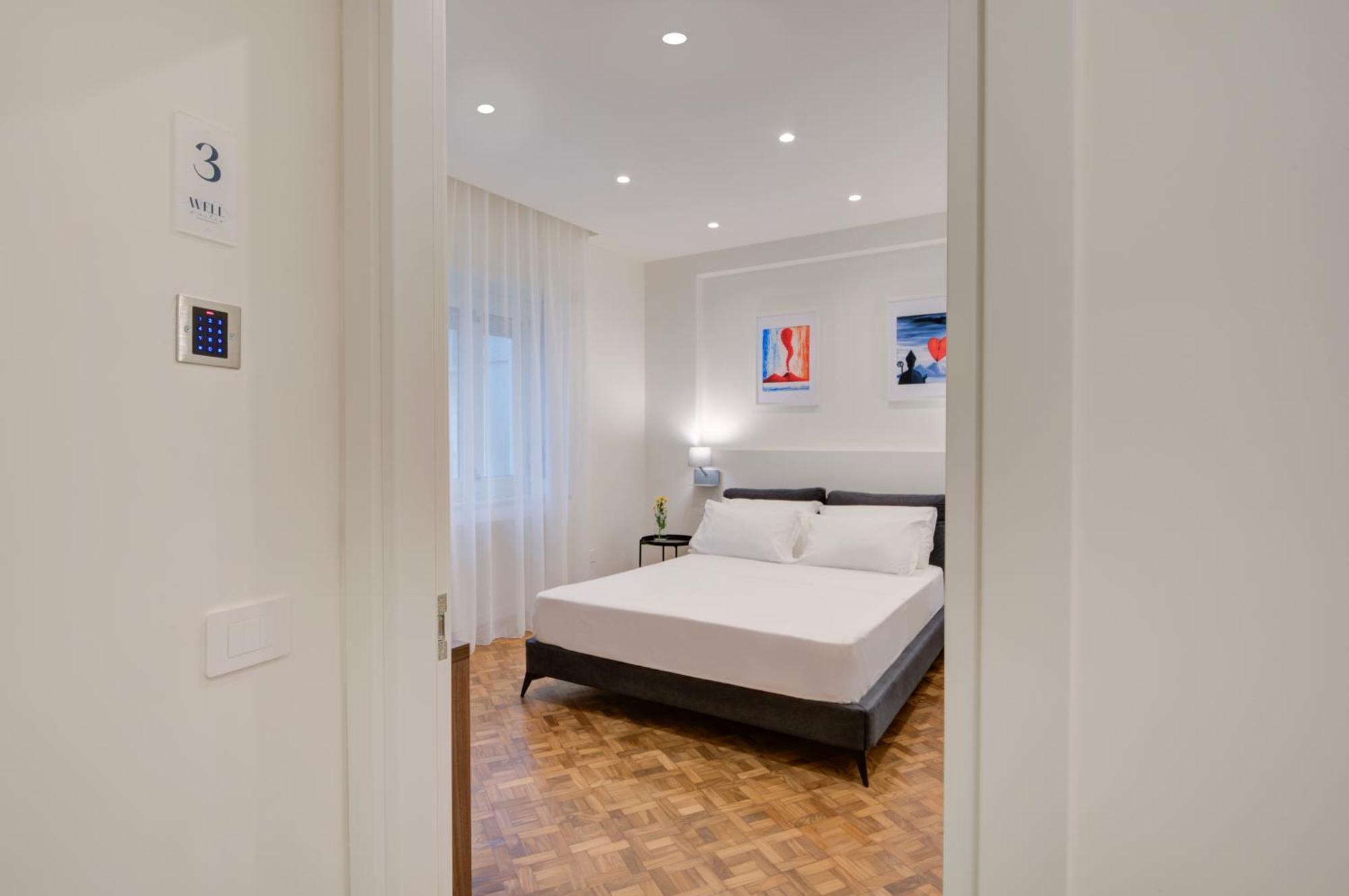 Well Suites - Piazza Dei Martiri Napoli Ngoại thất bức ảnh