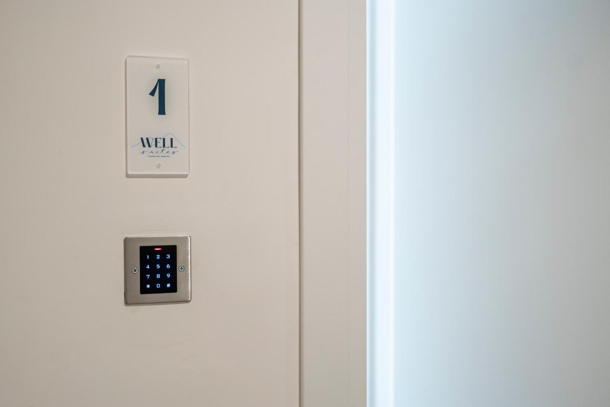 Well Suites - Piazza Dei Martiri Napoli Ngoại thất bức ảnh