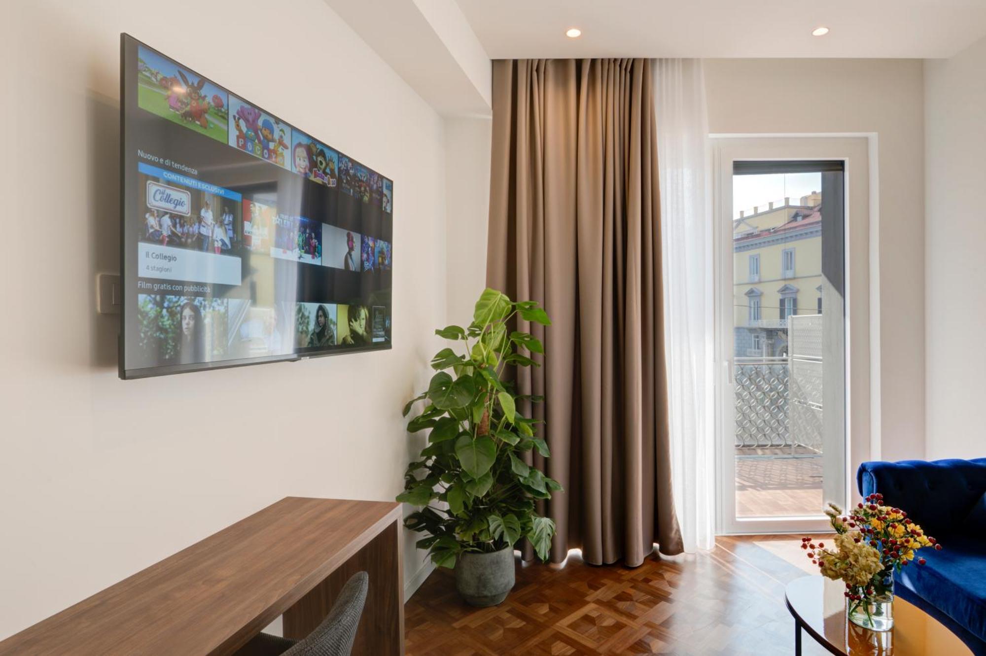 Well Suites - Piazza Dei Martiri Napoli Ngoại thất bức ảnh