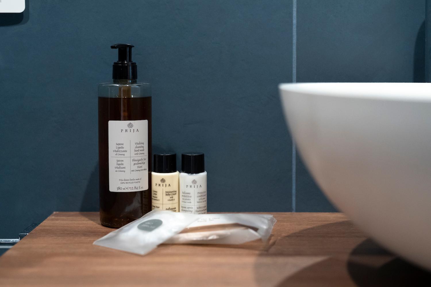 Well Suites - Piazza Dei Martiri Napoli Ngoại thất bức ảnh